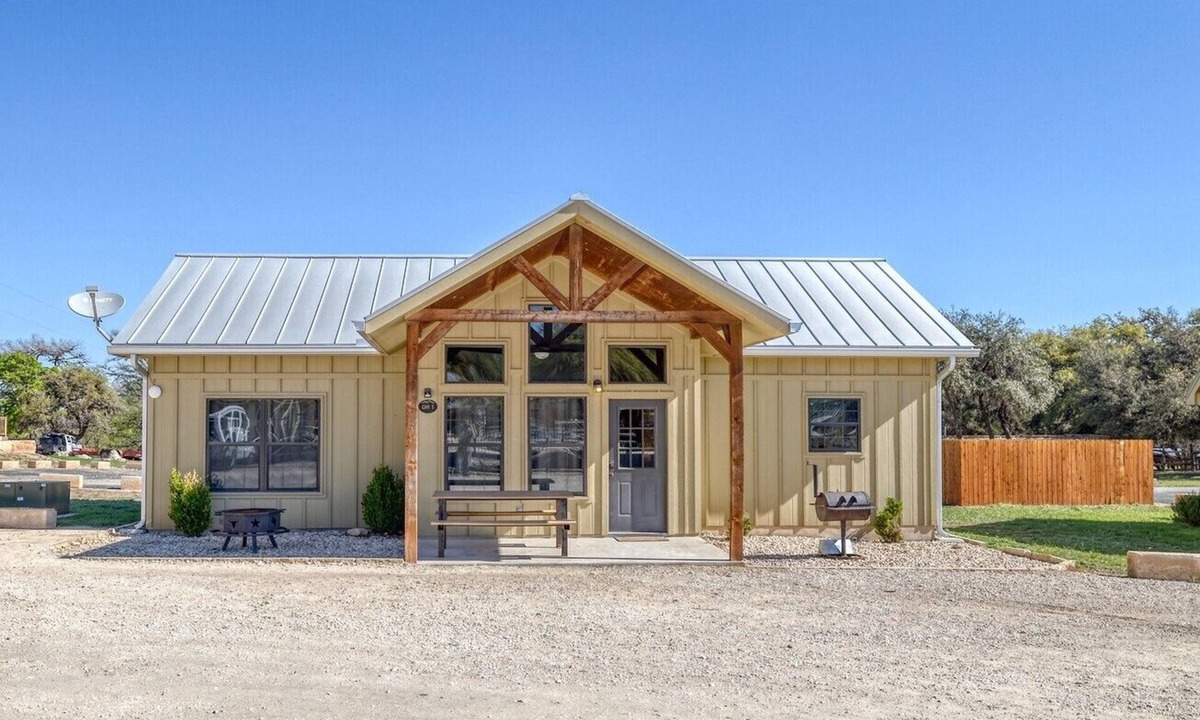 Concan Cabin | Oasis Home #1 on the Frio