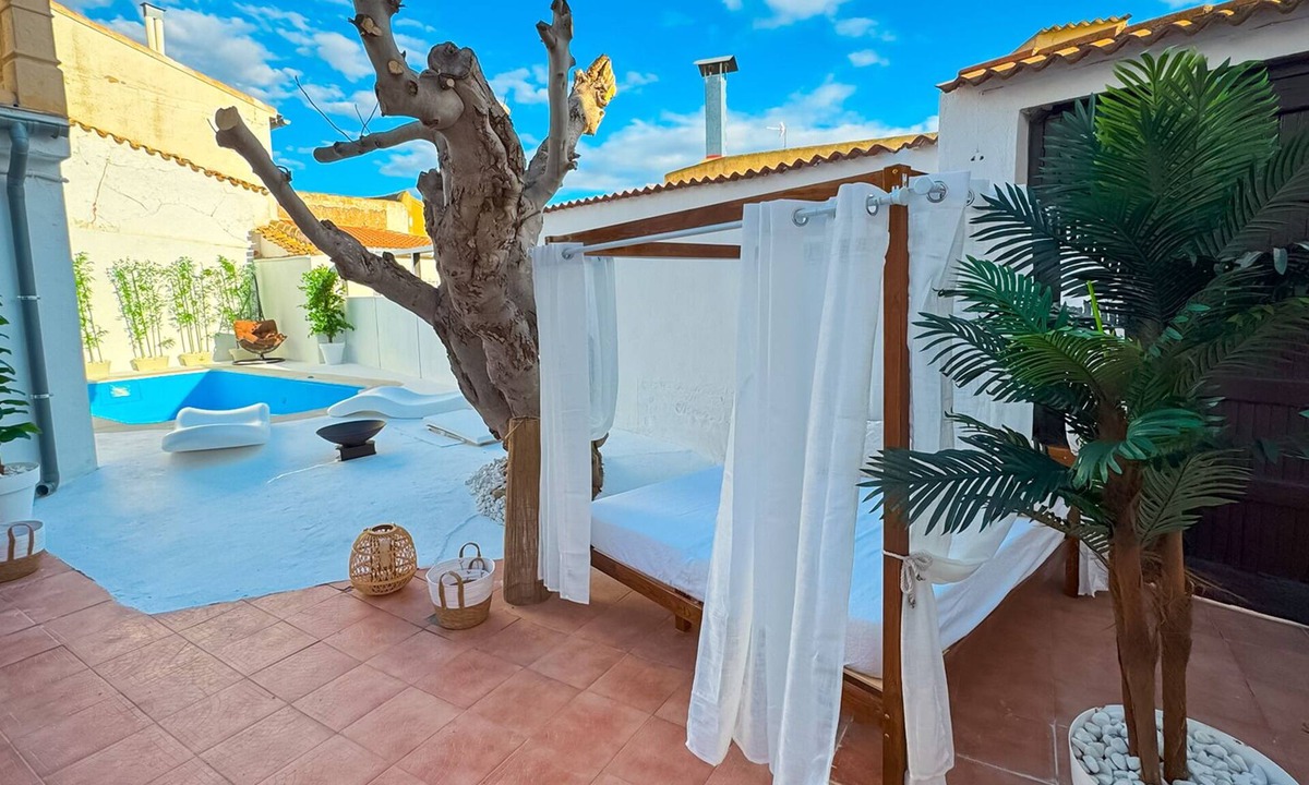 Alcala del Jucar House | OASIS HOUSE