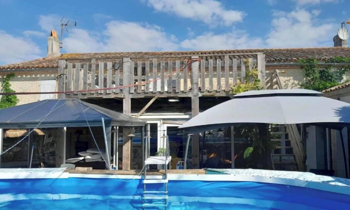 La Greve-sur-Mignon House | Oasis House