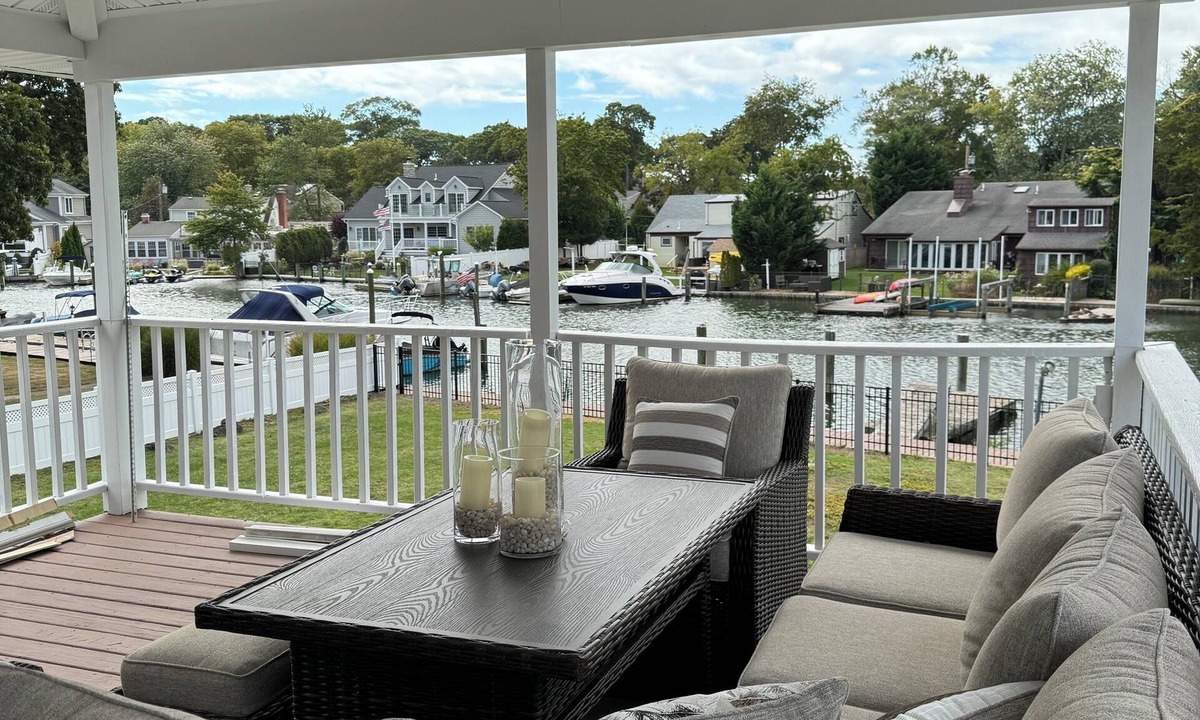 East Massapequa House | Oasis on Long Island