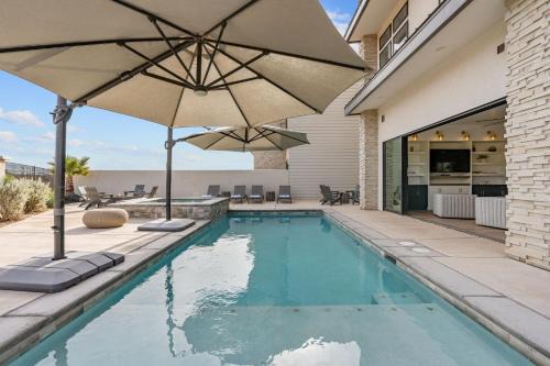 Washington House | Oasis on the 8th home