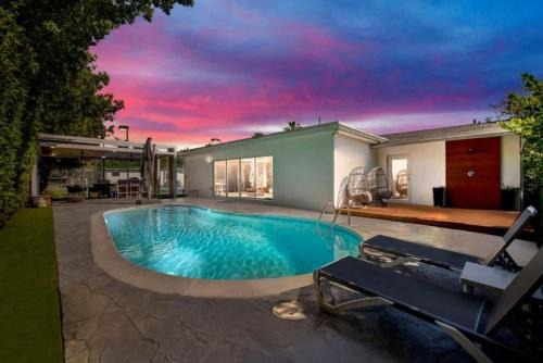 Ojus House | Oasis Tropical Villa Glamhomes