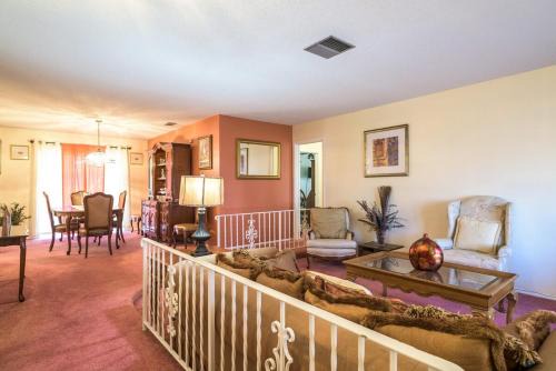 Plantation House | Oasis1080 Resort