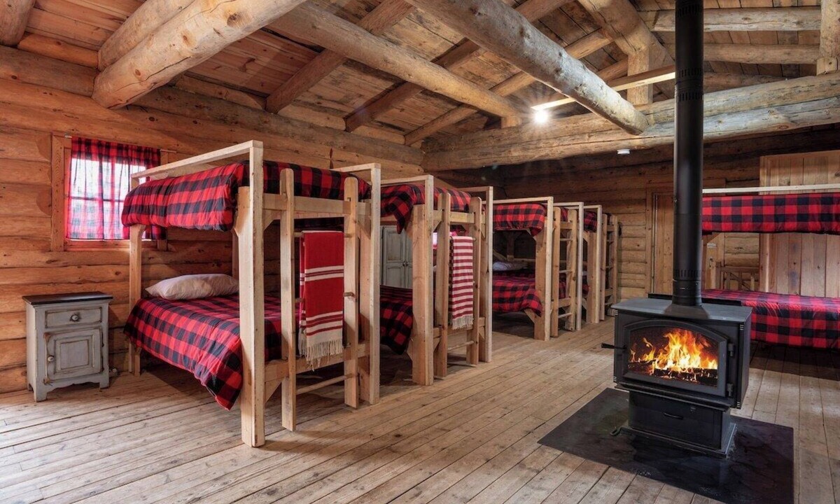 Saint-Simeon Cabin | ÖBois Charlevoix: The Refuge