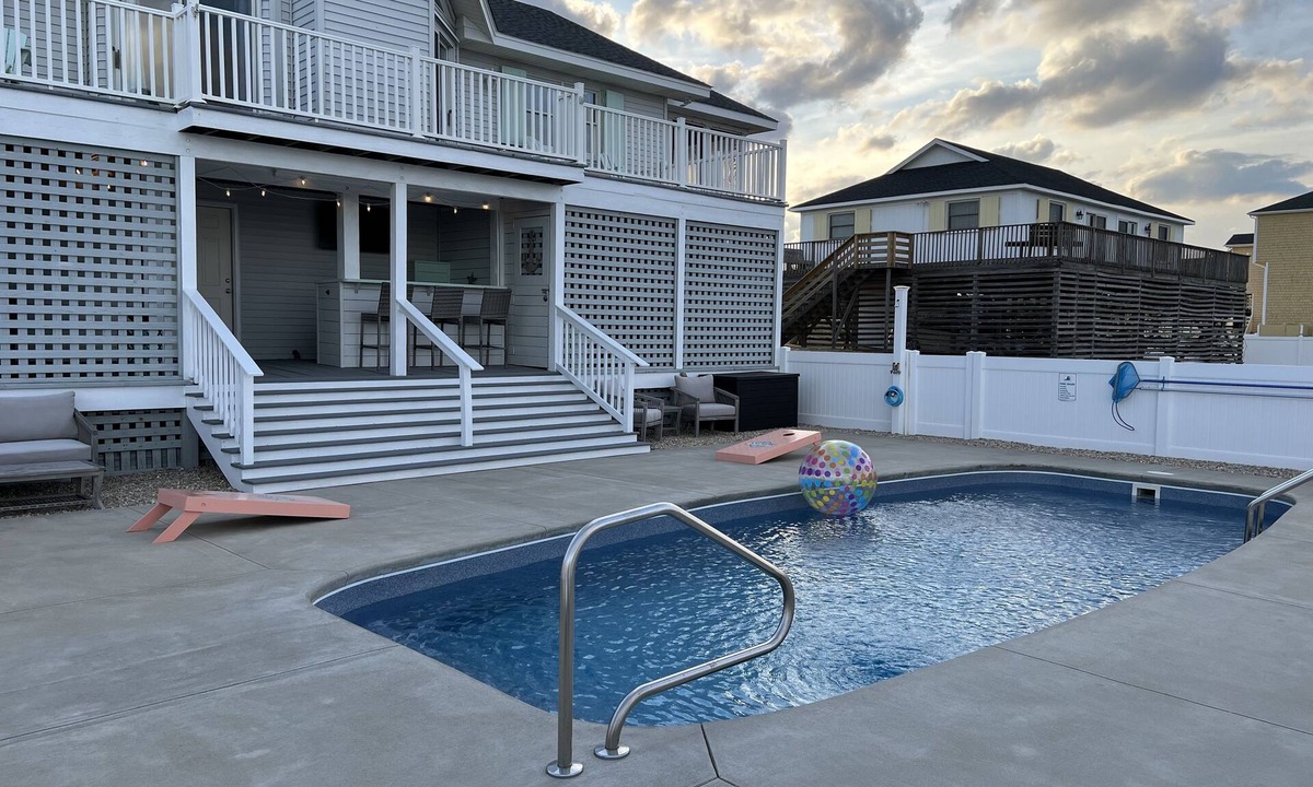 Sea Scape House | OBX ~ Ocean Views ~ Private Pool ~ Golf Course ~