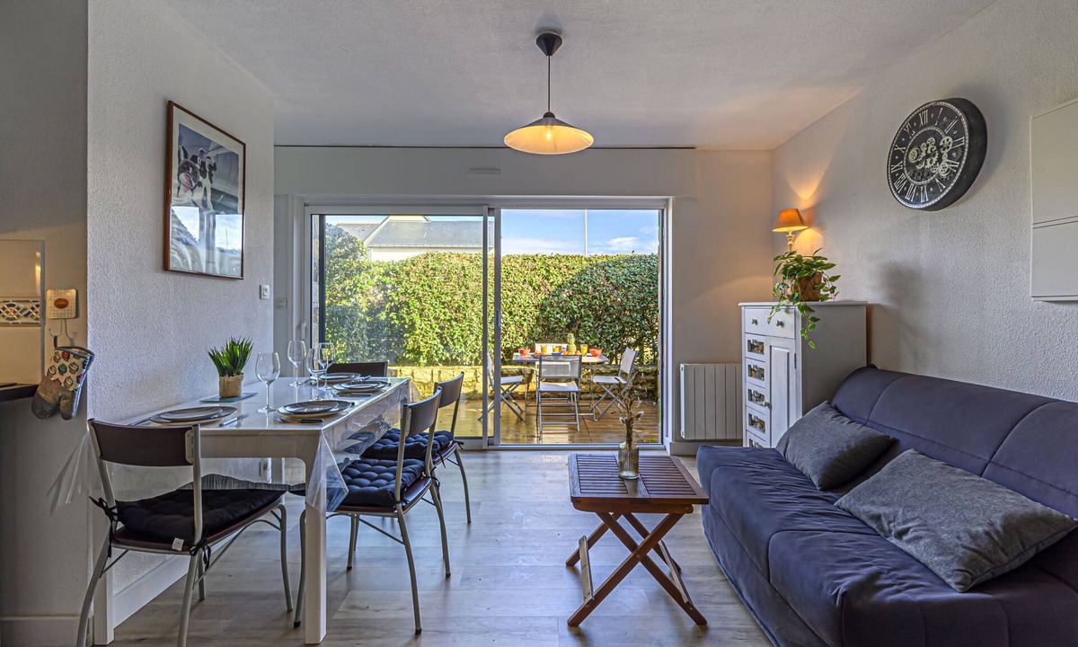 Carnac Apartment | Océania II by Interhome