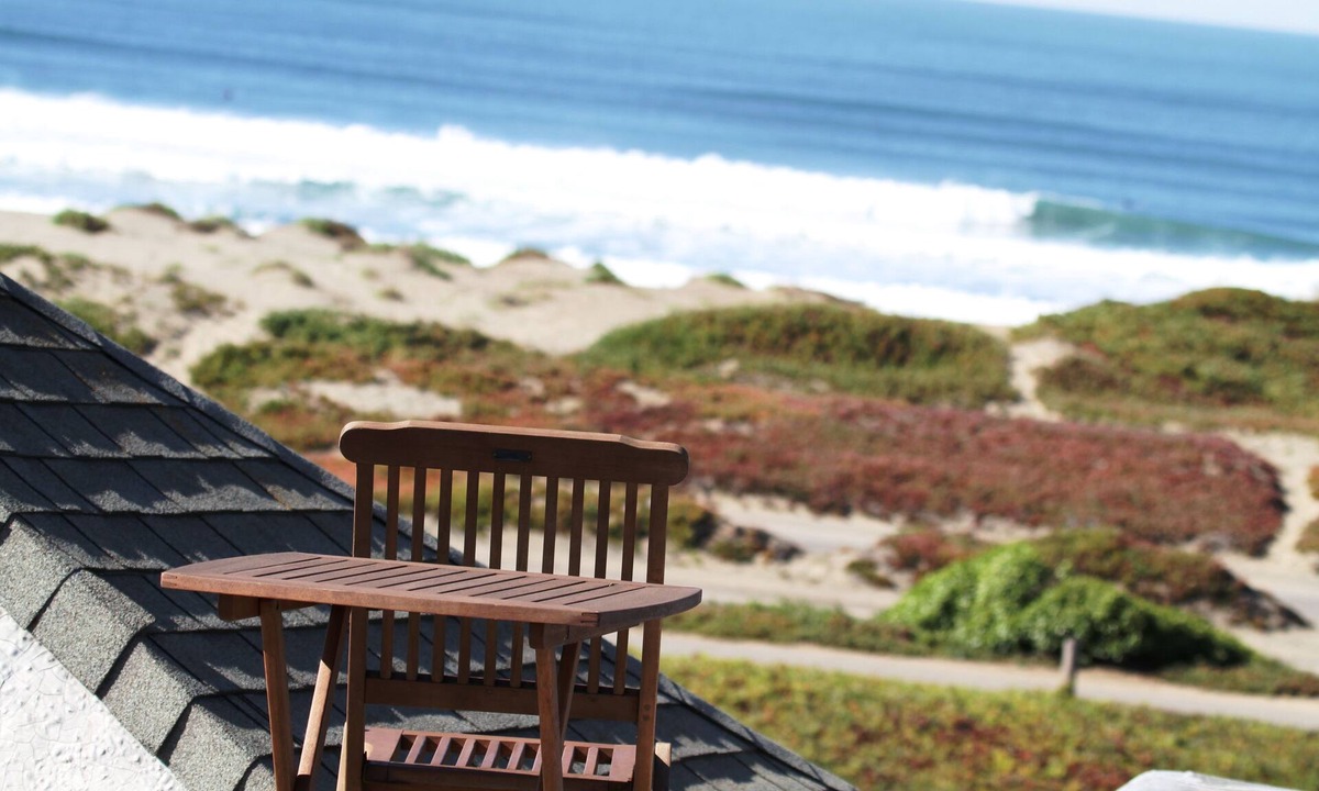 Parkside Condo | Ocean Beach Penthouse available August 15 to September 18