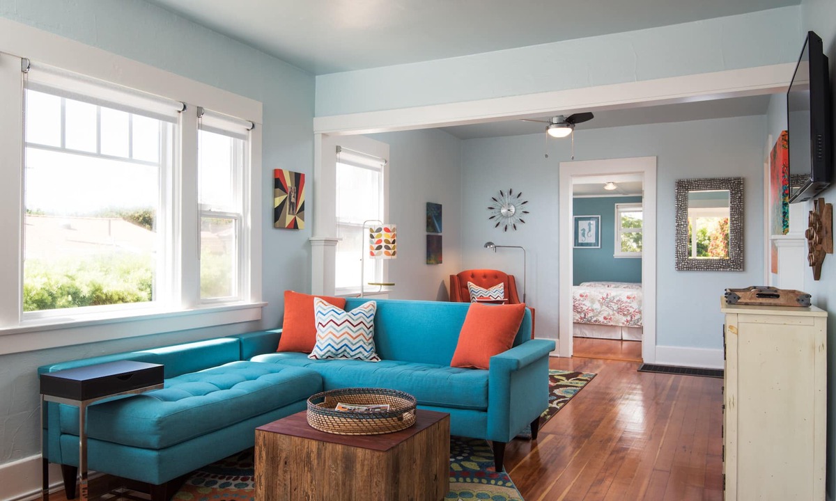 Ocean Beach Cottage | Ocean Beach Sunset Cottage - Steps to Shoreline