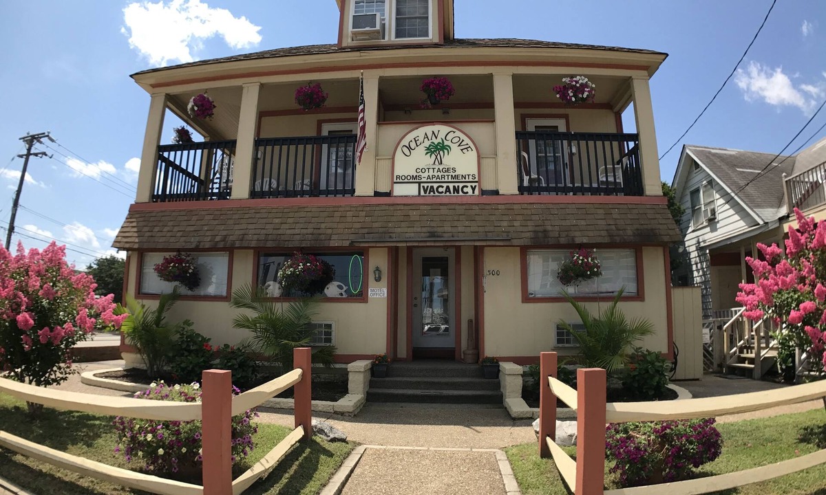 Northeast Virginia Beach Hotel | Ocean Cove Motel