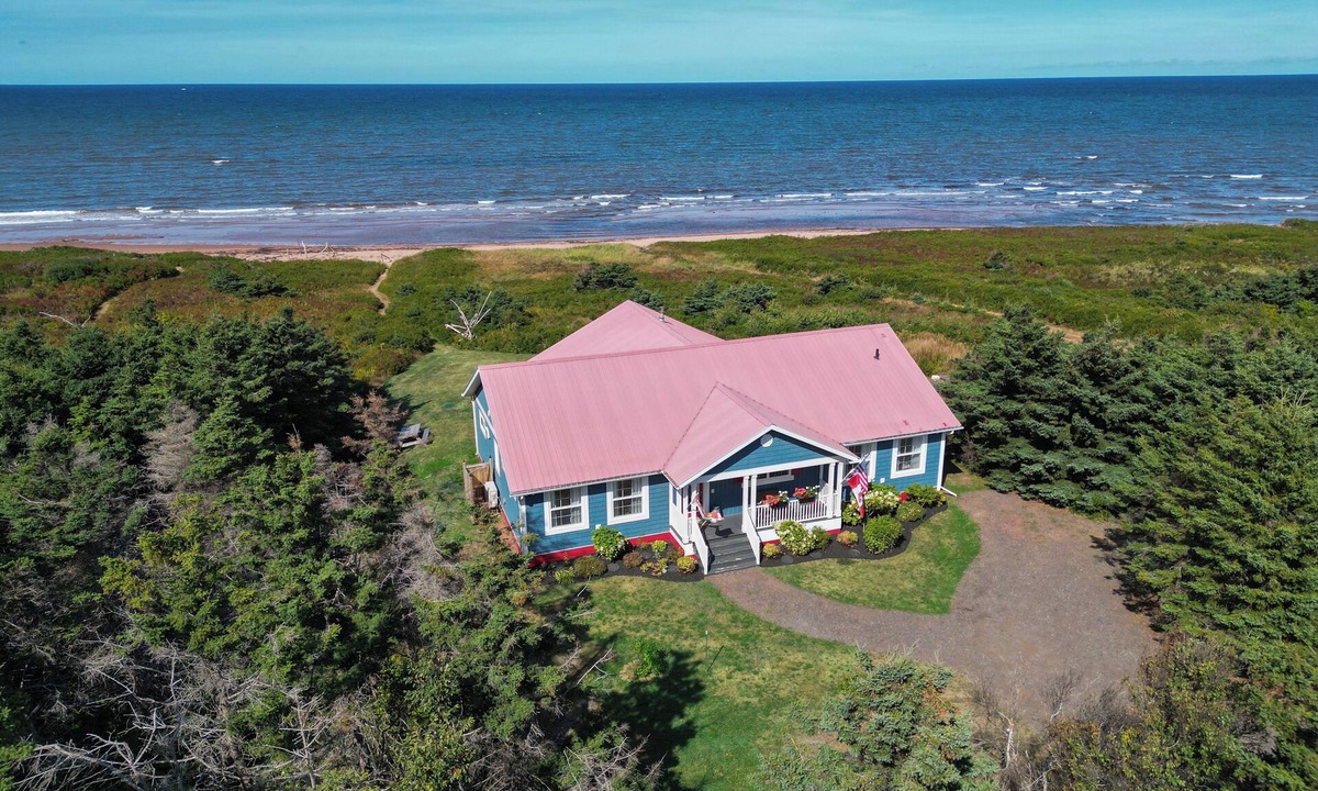 Cable Head East House | Ocean Dream Beach House | 5-Acre Oceanfront Retreat