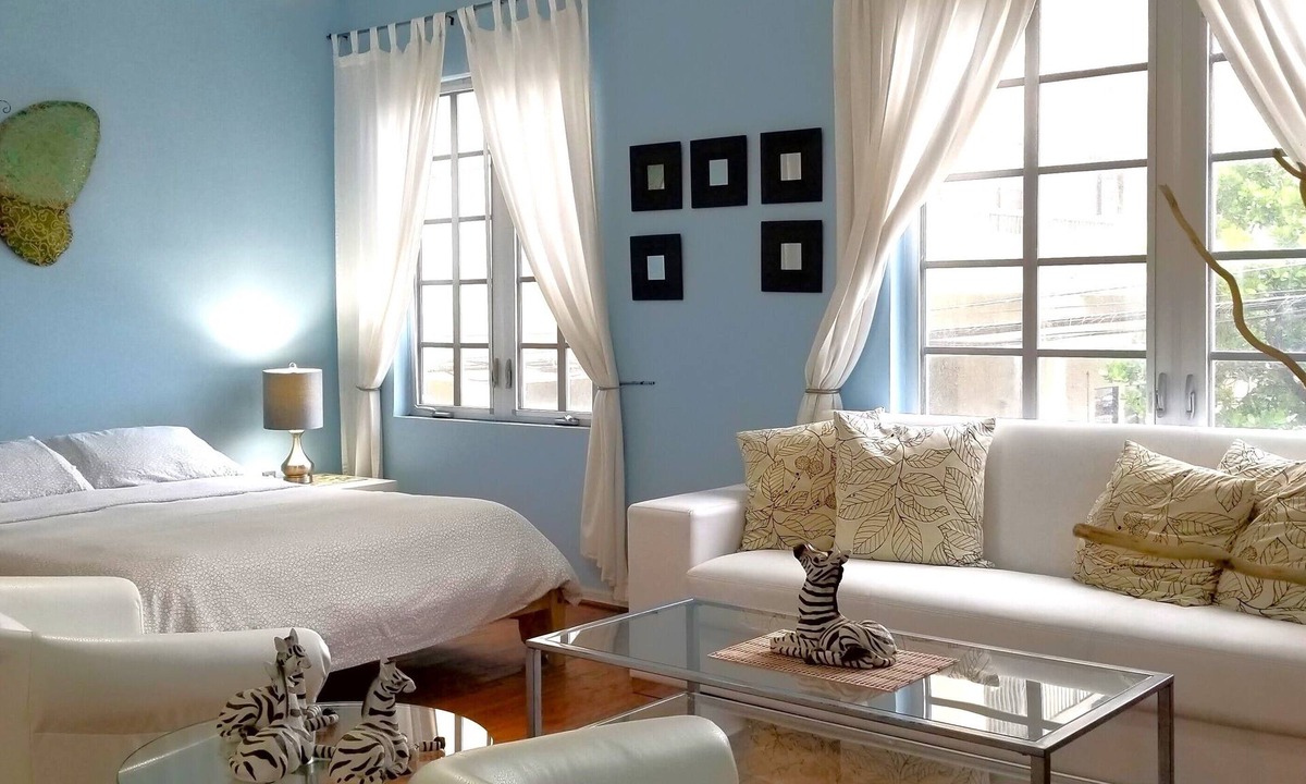Flamingo/Lummus Apartment | OCEAN DRIVE BEACH PAD