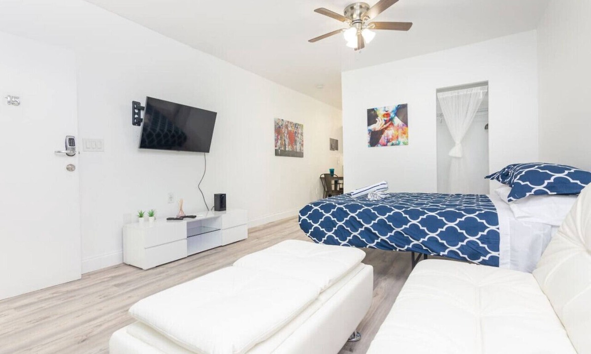 South Beach Condo | Ocean Drive Deco Apt w/2 Queen Beds, Steps 2 Beach