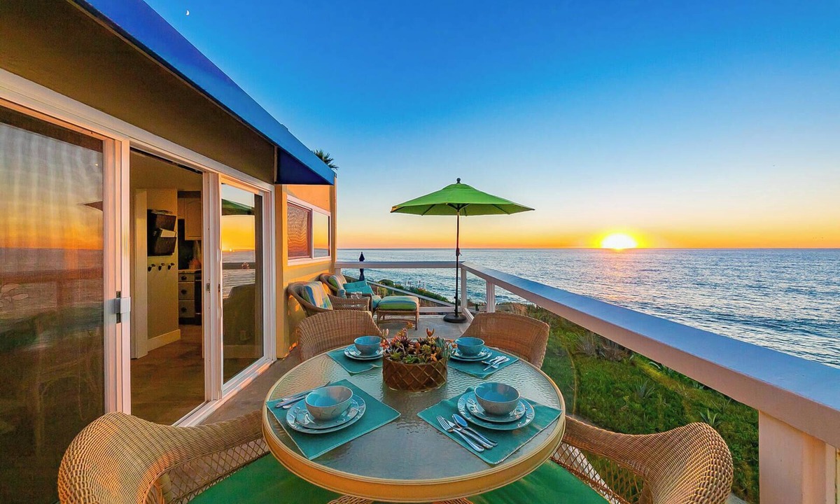Ocean Beach House | Ocean Front, Amazing Views,Best 2BR in Ocean Beach!