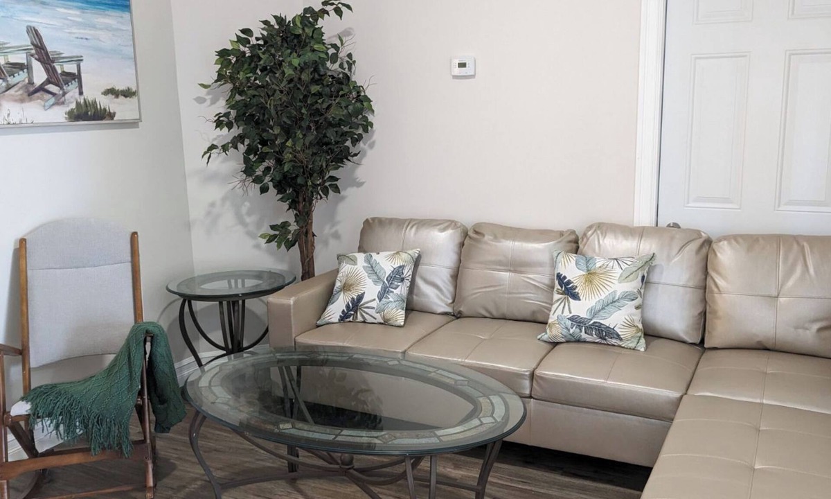 Burnt Cove Apartment | Ocean-Front Bay Bulls Apartment