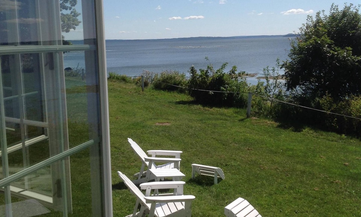 Belfast Cottage | Ocean Front cottage in Belfast