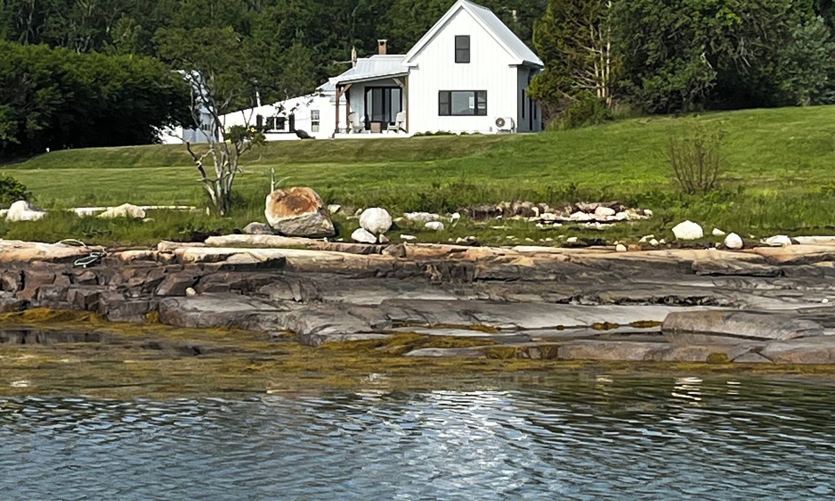 Steuben House | Ocean front home directly on Dyers Bay!