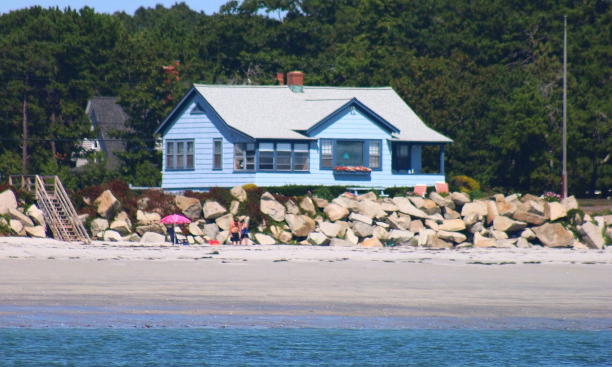 Kennebunkport House | Ocean front house on Goose Rocks Beach! Kid friendly!