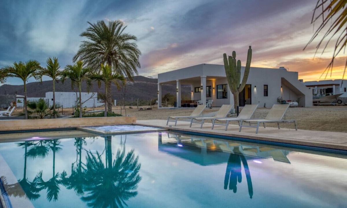 Los Barriles Apartment | Ocean Front Infinity Pool, Rooftop Patio