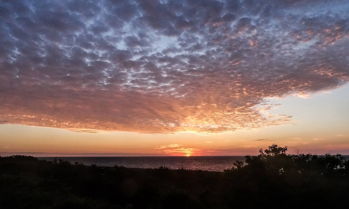 Siasconset Apartment | Ocean-front, second-floor one-bedroom apartment