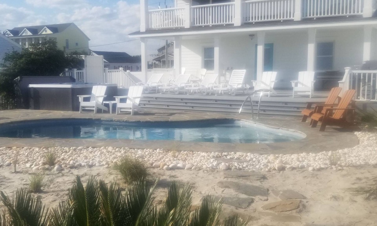 Atlantic Beach House | OCEAN FRONT WITH THE BEST OCEAN VIEWS. nHEATED POOL & HOT TUB ALL YEAR n