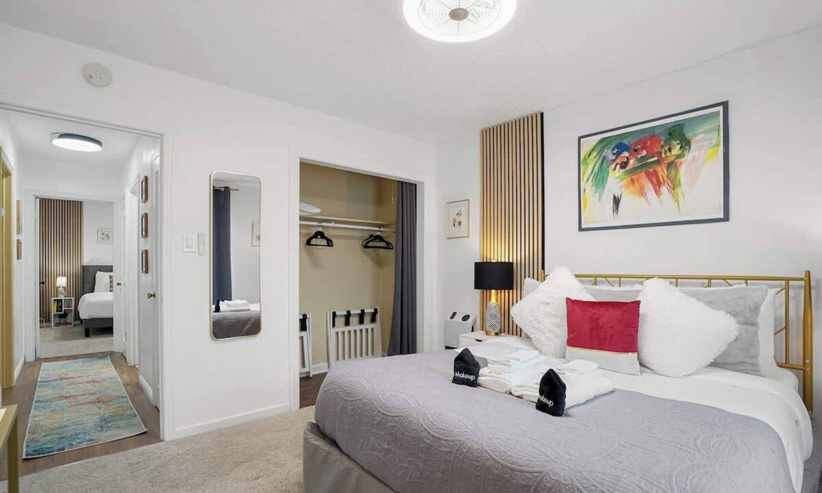 Sharp Park Apartment | Ocean glimpse from the patio