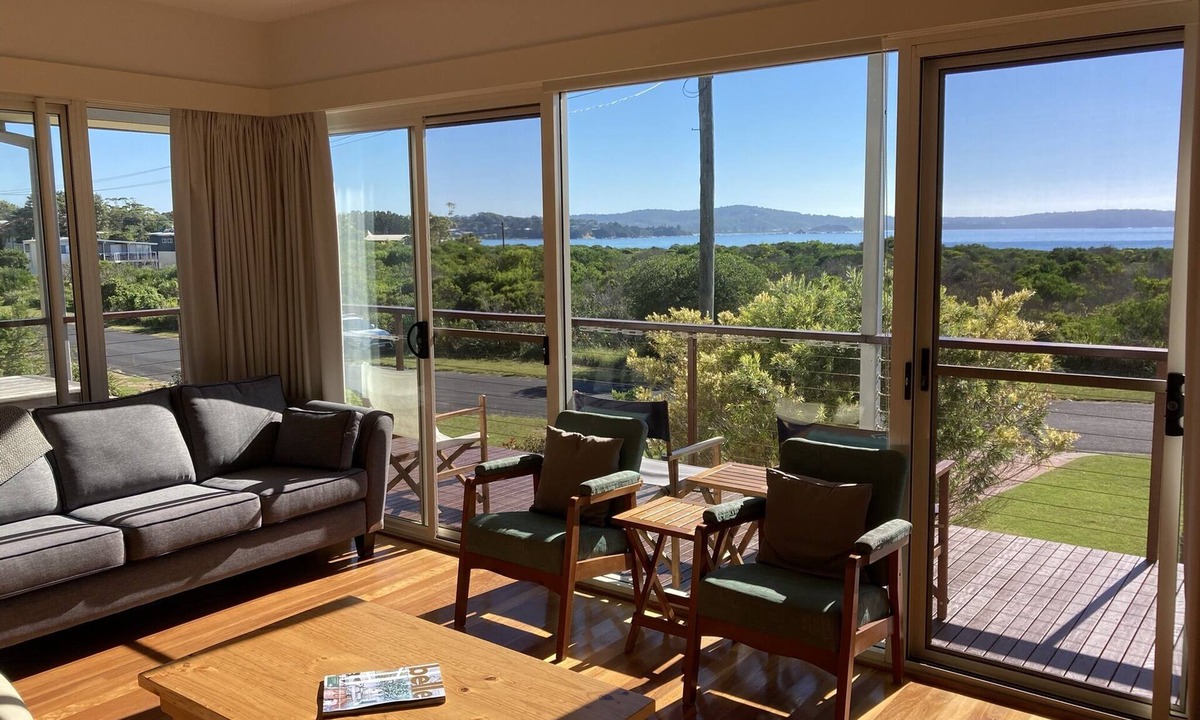 Broulee House | Ocean & Island View Beach House