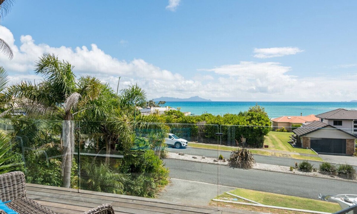 Langs Beach Cottage | Ocean Oasis - Langs Beach Holiday Home