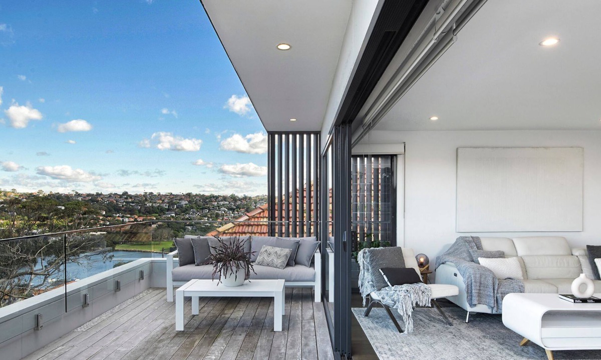 Fairlight House | Ocean Outlook in Fairlight