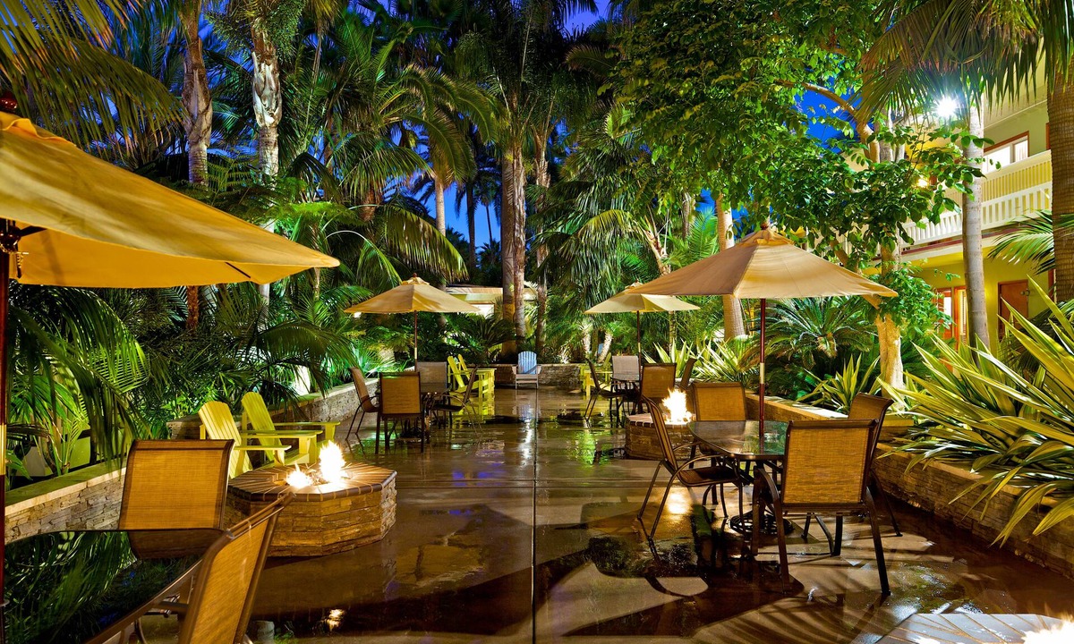 Carlsbad Village Hotel | Ocean Palms Beach Resort