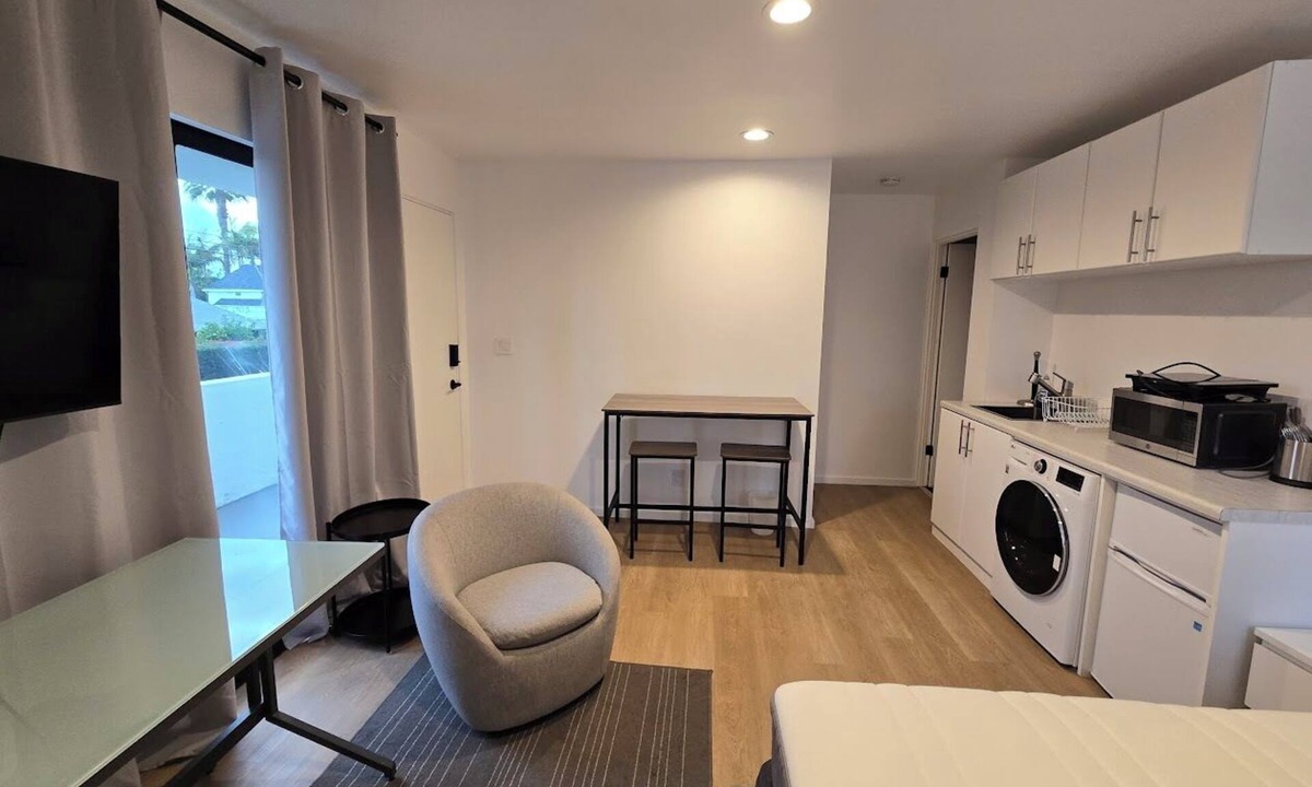 Ocean Park Apartment | Ocean Park Renovated Studio