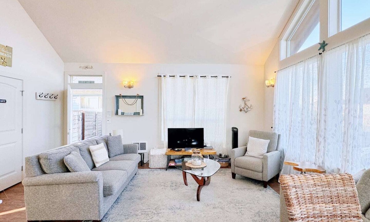 Ocean Shores House | Ocean Shore Private Lovely house