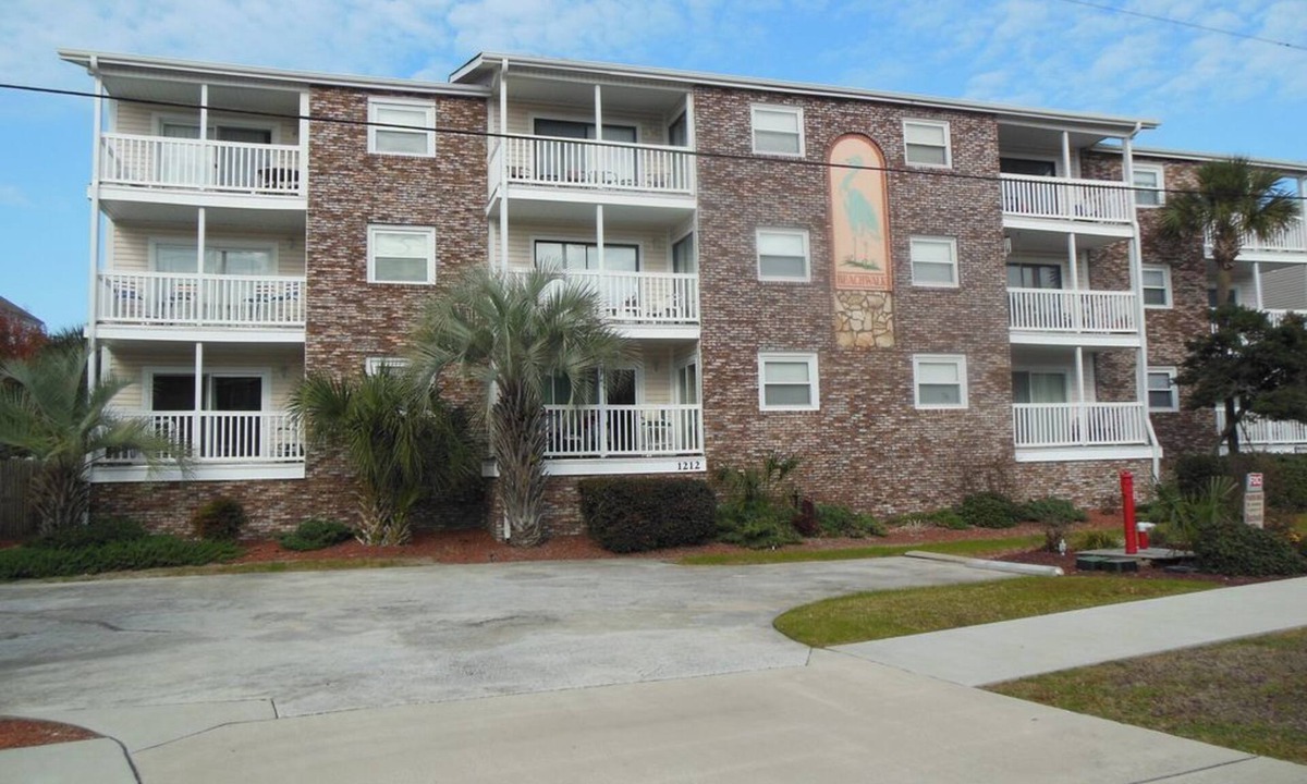 Surfside Beach Condo | Ocean View, 1st Floor-Easy Access to Beach/Pool-Great Rates