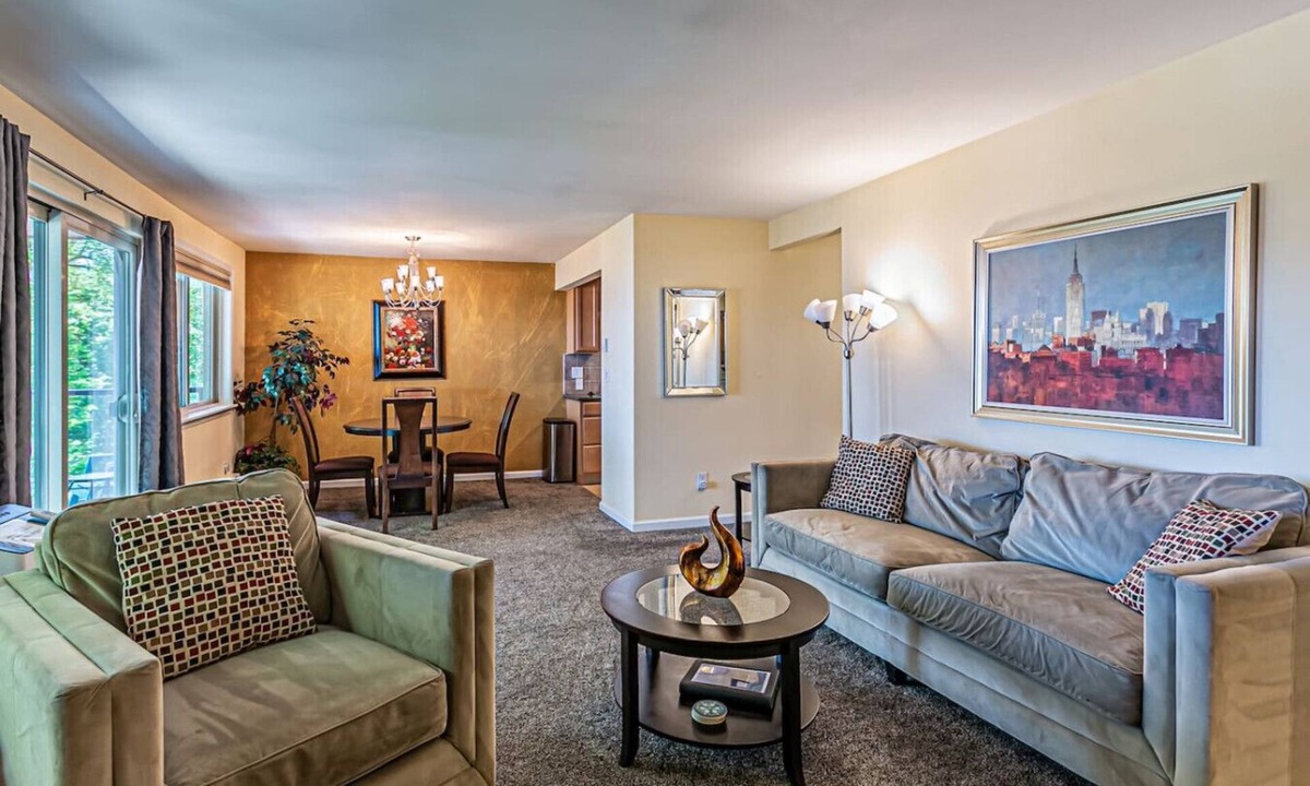 North End Condo | Ocean View 2 Baths No Stairs Best Area Jacuzzibath