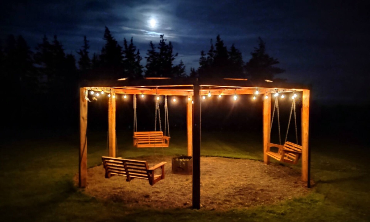 Souris Cottage | Ocean View Beach House