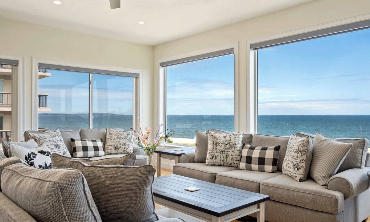 Ocean Park House | Ocean View Direct Beach Access Sleeps 18