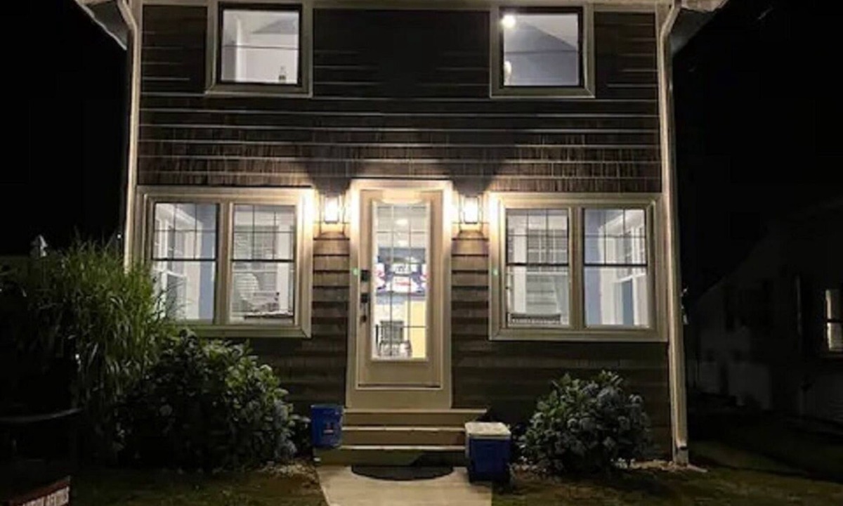 Old Lyme House | Ocean View in Old Lyme