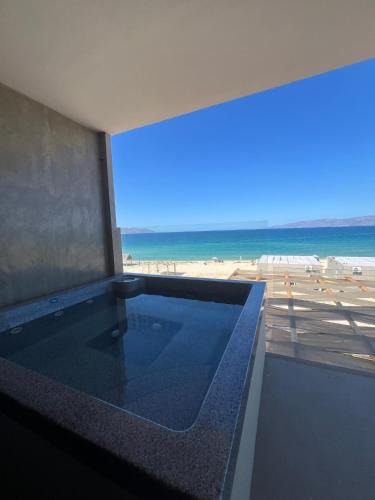 La Paz Apartment | Ocean View Luxury Condo Private Jacuzzi