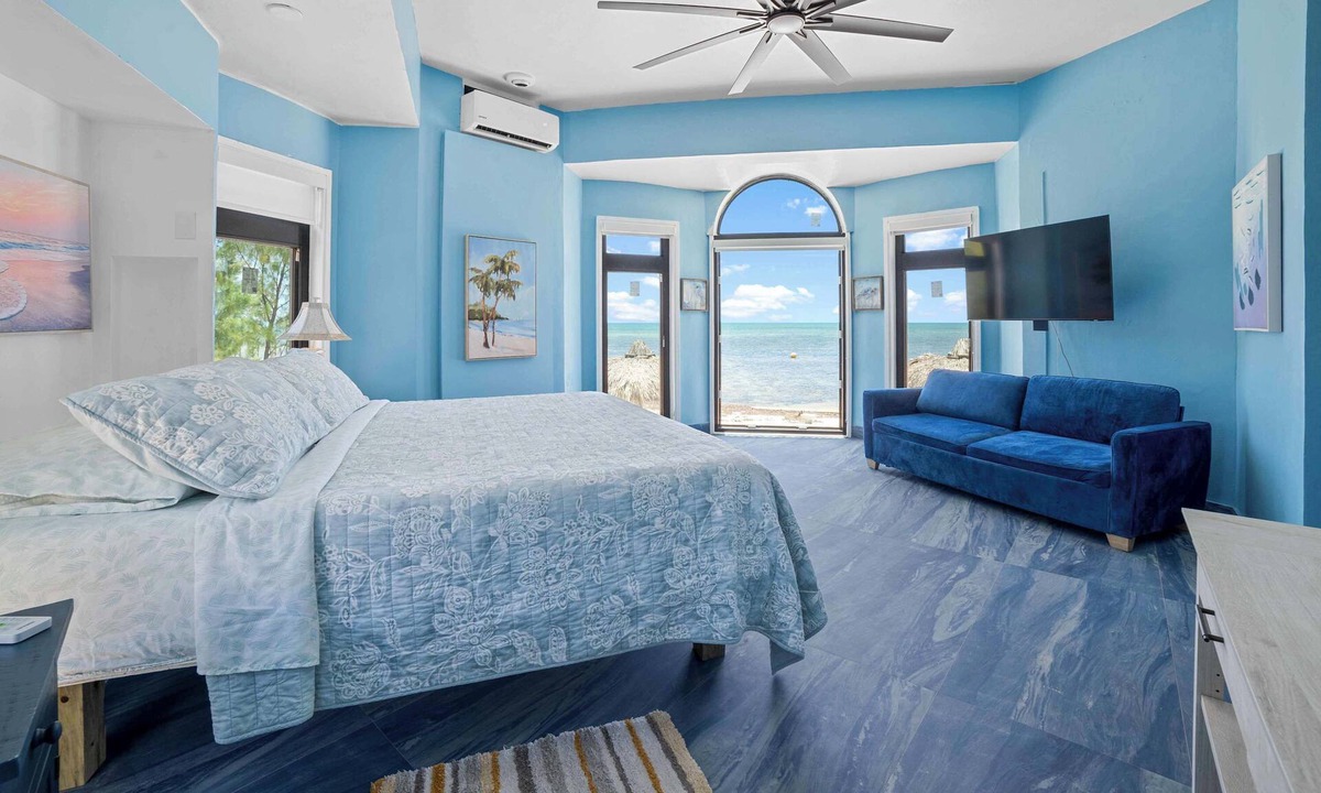 Long Beach Estates Apartment | Ocean View Suite Barnacle Resort