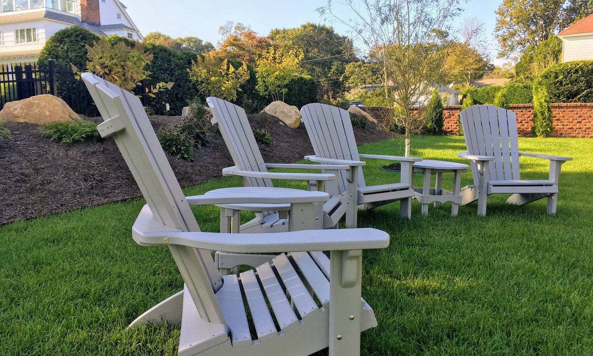 New London House | Ocean Views - Fireplace - Private Beach