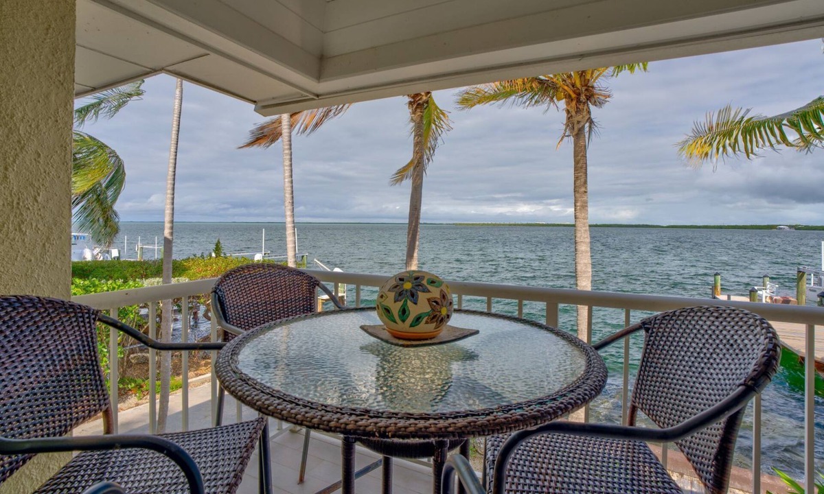 Stillwright Point House | Ocean Views from this 4bed/3bath home on the water!