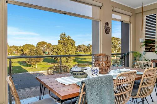 Port Noarlunga South House | Oceana Haven - Beachside Serenity and Modern Comfort