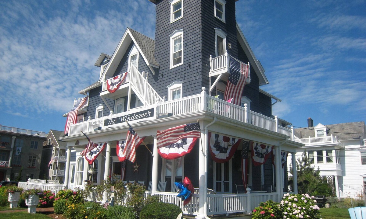 Ocean Grove House | OCEANFRONT 1ST FL STUDIO 2400 WKLY OCEAN VIEWS July and August dates available