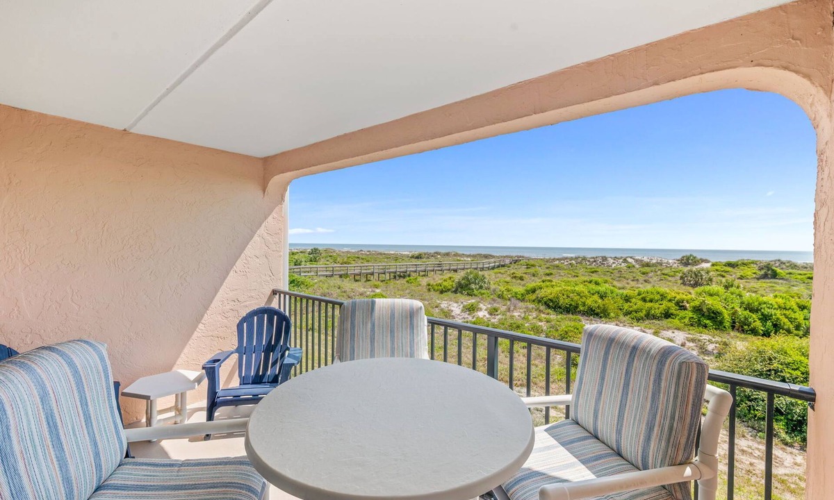Butler Beach Condo | OCEANFRONT 2 bed/2.5 bath Townhouse! Pool & Tennis
