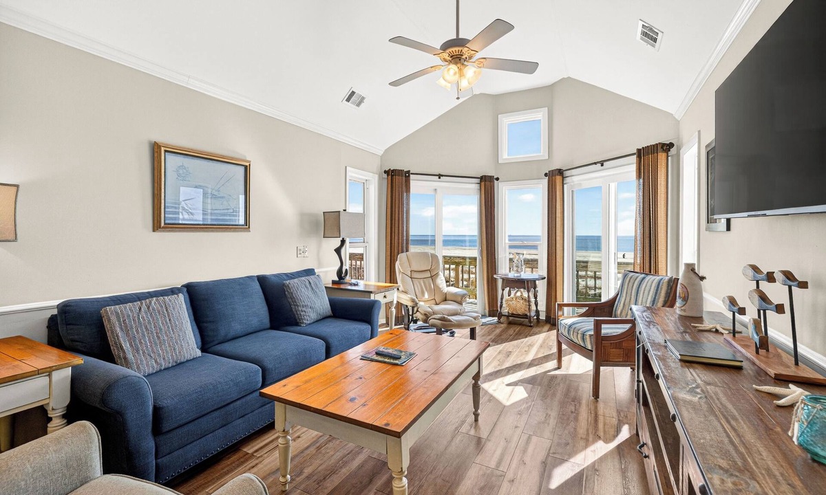 Saint Simons Island House | Oceanfront 2br/2ba Pup-friendly Beach Cottage!