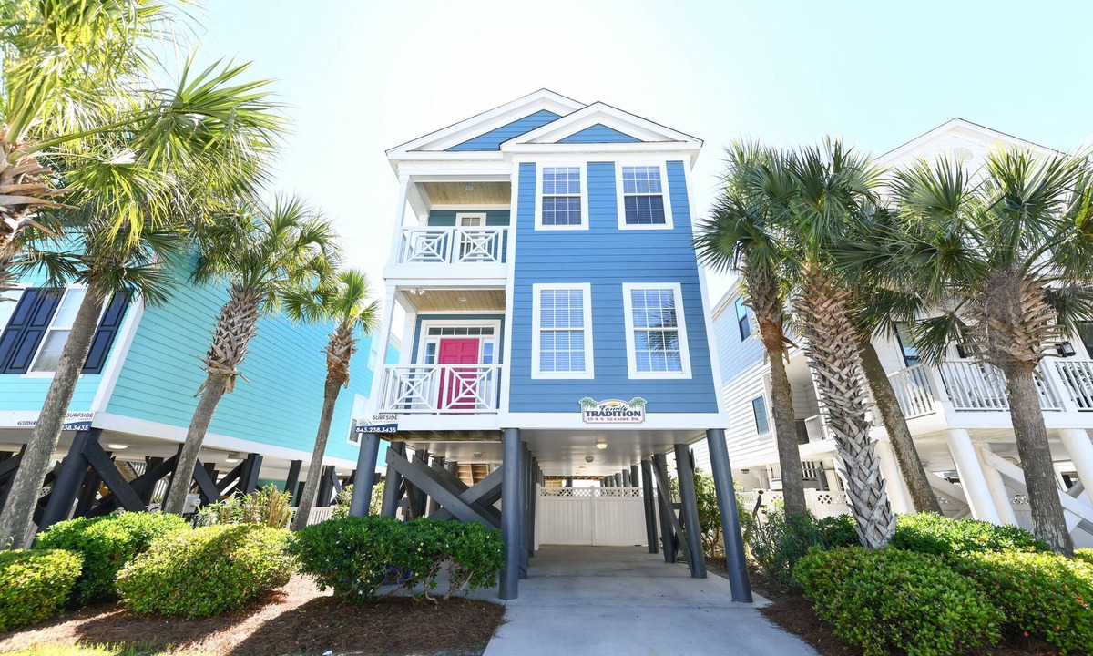 Surfside Beach House | Oceanfront 5 BR Beach House with Private Pool! Family Traditions