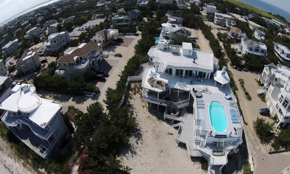 Loveladies House | Oceanfront 7+BR, 3rd fl pool, roof top hot tub.