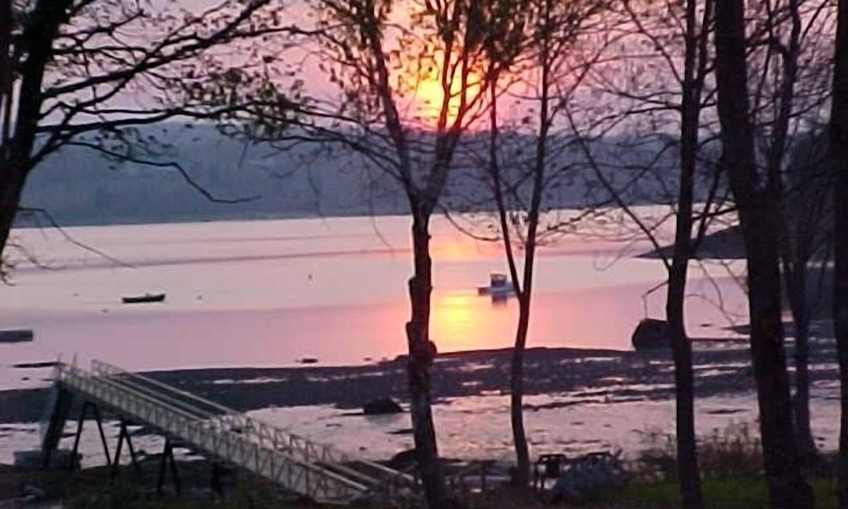 Deer Isle Apartment | Oceanfront apartment with private beach!