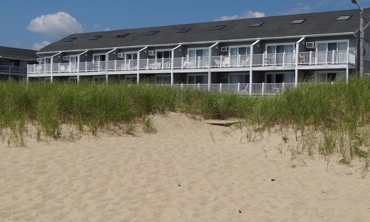 Old Orchard Beach Condo | Oceanfront/Beachfront Condo on Old Orchard Beach