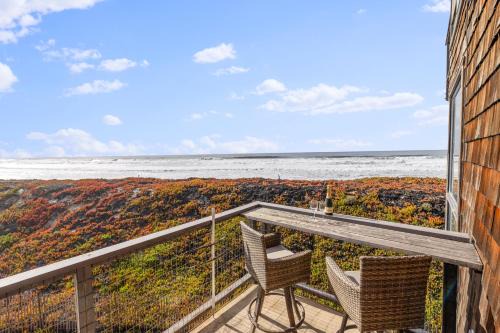 Watsonville House | Oceanfront Bliss at Pelican 7