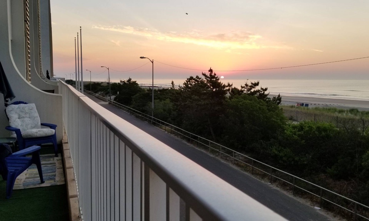 Sea Isle City Condo | Oceanfront Condo - A Perfect Getaway!